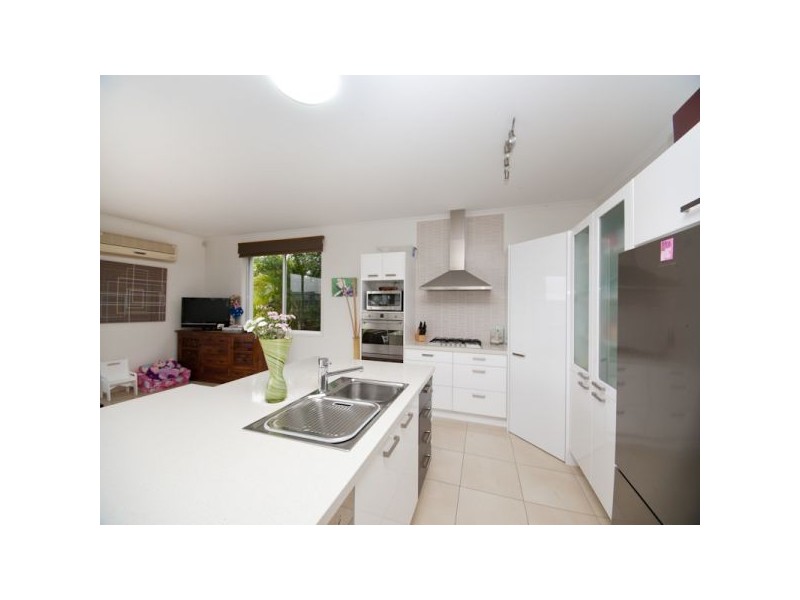 4 Columba Place, Pelican Waters QLD 4551