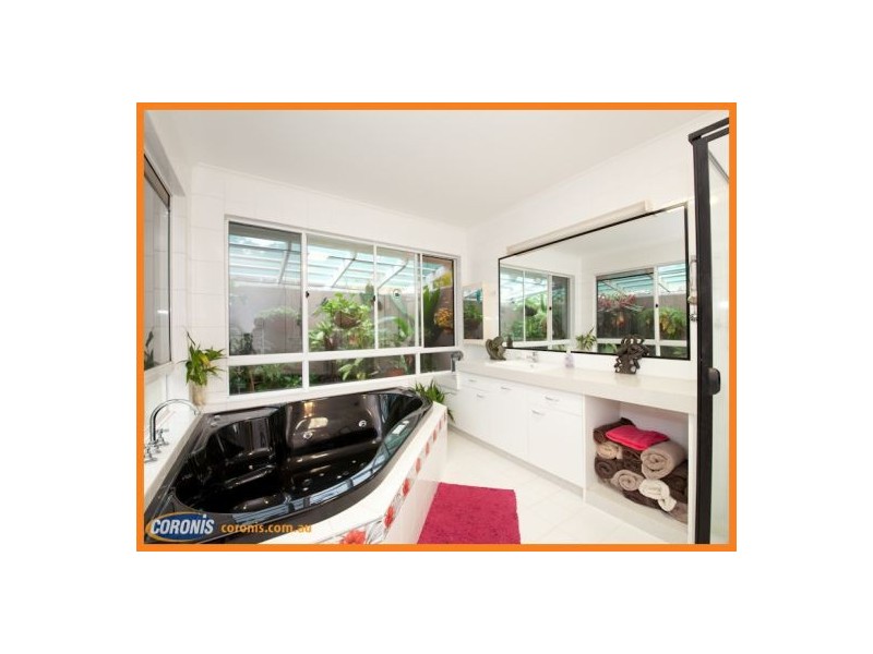 1 Araluen Close, Mountain Creek QLD 4557