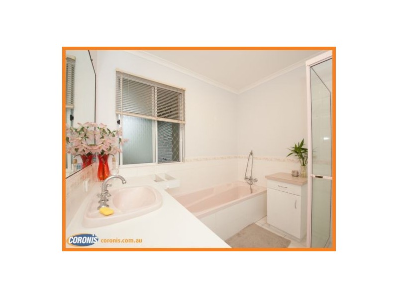 1 Araluen Close, Mountain Creek QLD 4557