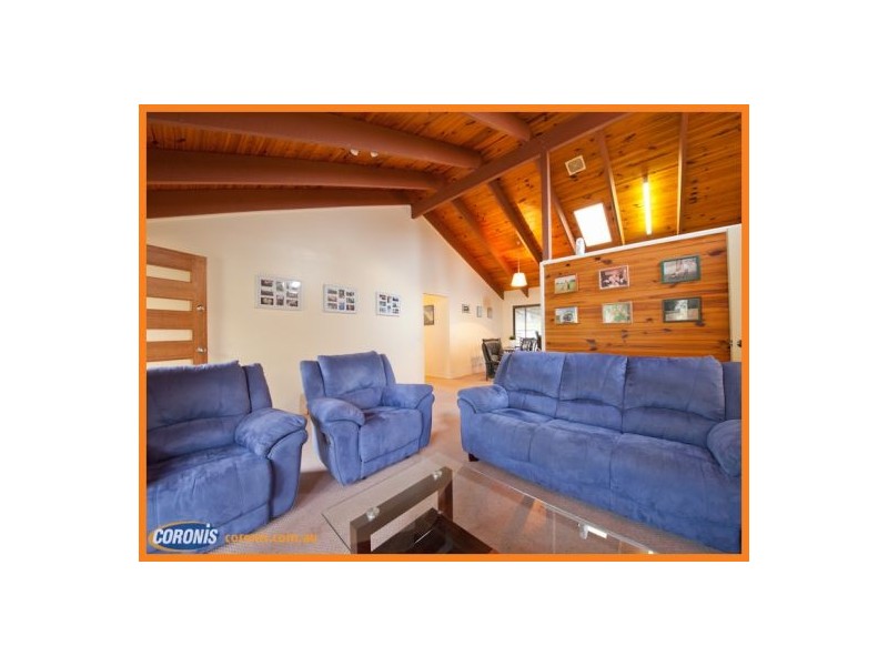 8 Bushlark Street, Aroona QLD 4551