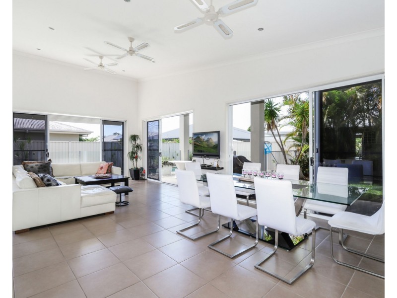 29 Sovereign Circuit, Pelican Waters QLD 4551