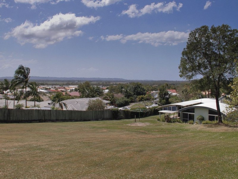 6 Discovery Drive, Little Mountain QLD 4551