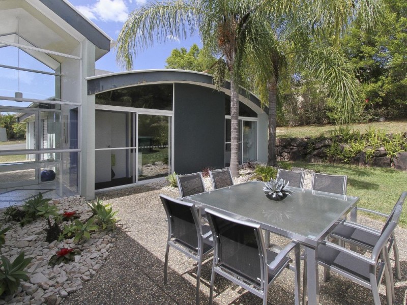 6 Discovery Drive, Little Mountain QLD 4551