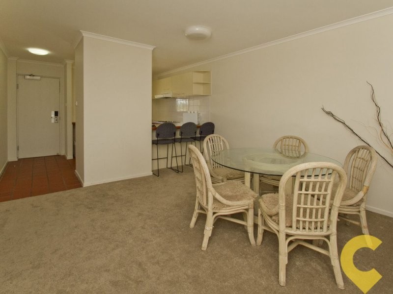 38/2 Landsborough Parade, Golden Beach QLD 4551