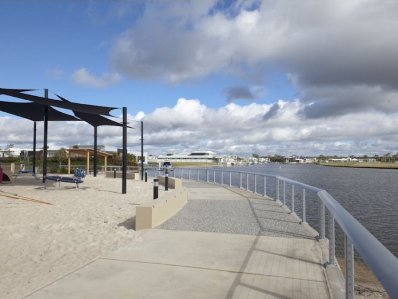 20 Whitehaven Way, Pelican Waters QLD 4551