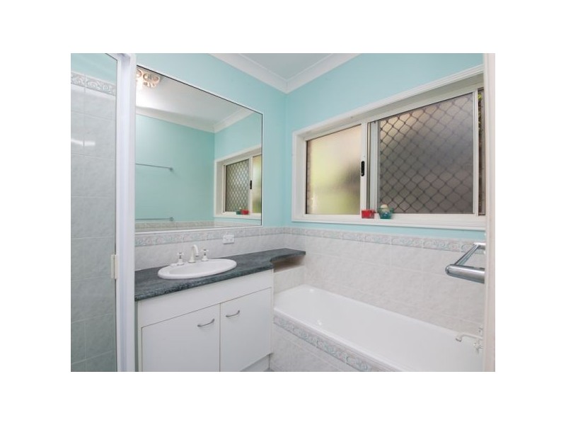 3 Tulloch Close, Little Mountain QLD 4551