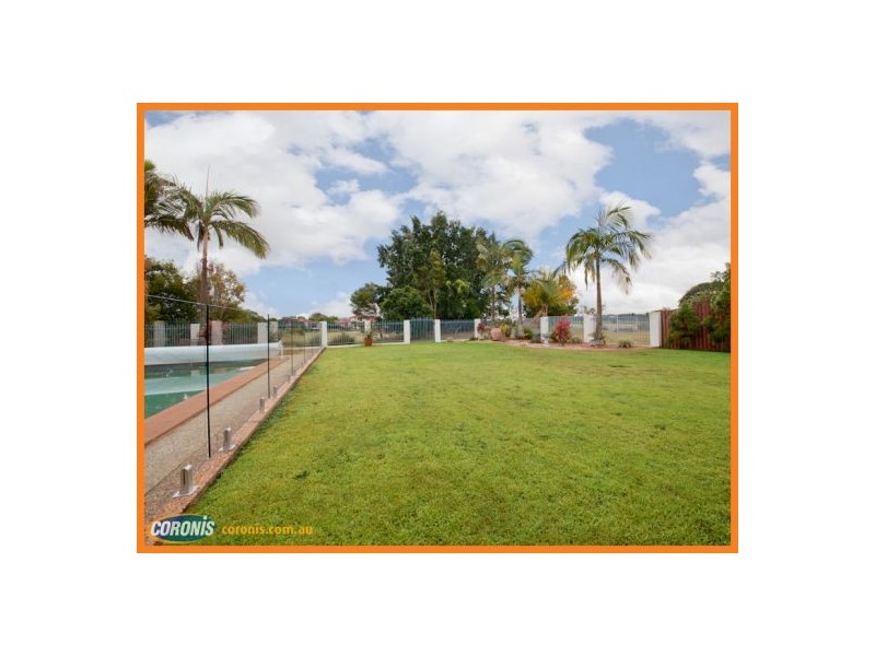 8 Midden Place, Pelican Waters QLD 4551
