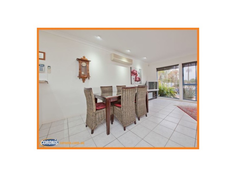 8 Midden Place, Pelican Waters QLD 4551