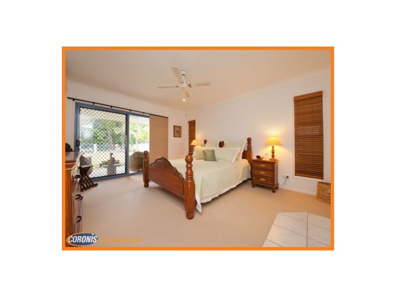 8 Midden Place, Pelican Waters QLD 4551