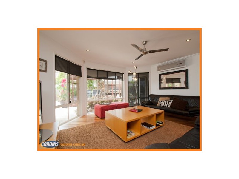 11 Midden Place, Pelican Waters QLD 4551