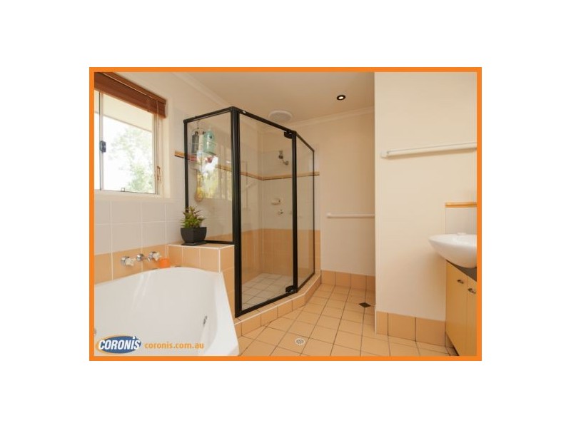 11 Midden Place, Pelican Waters QLD 4551