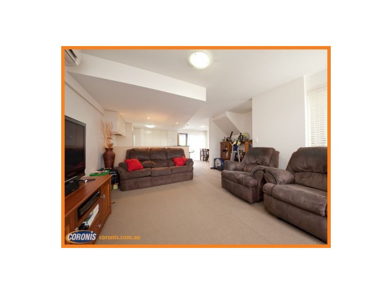 28/10 Grand Parade, Parrearra QLD 4575