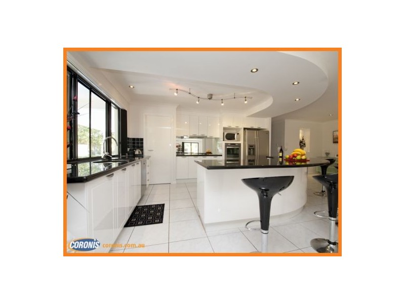 25 Somerset Lane, Little Mountain QLD 4551