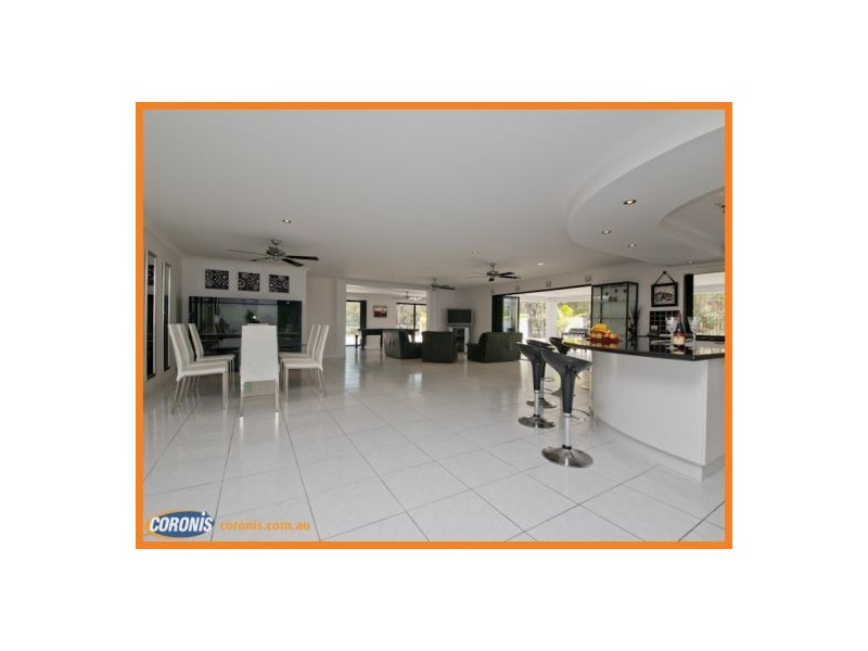 25 Somerset Lane, Little Mountain QLD 4551