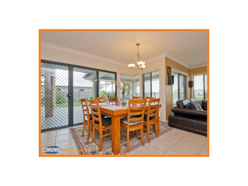 24 Sunbird Chase, Parrearra QLD 4575