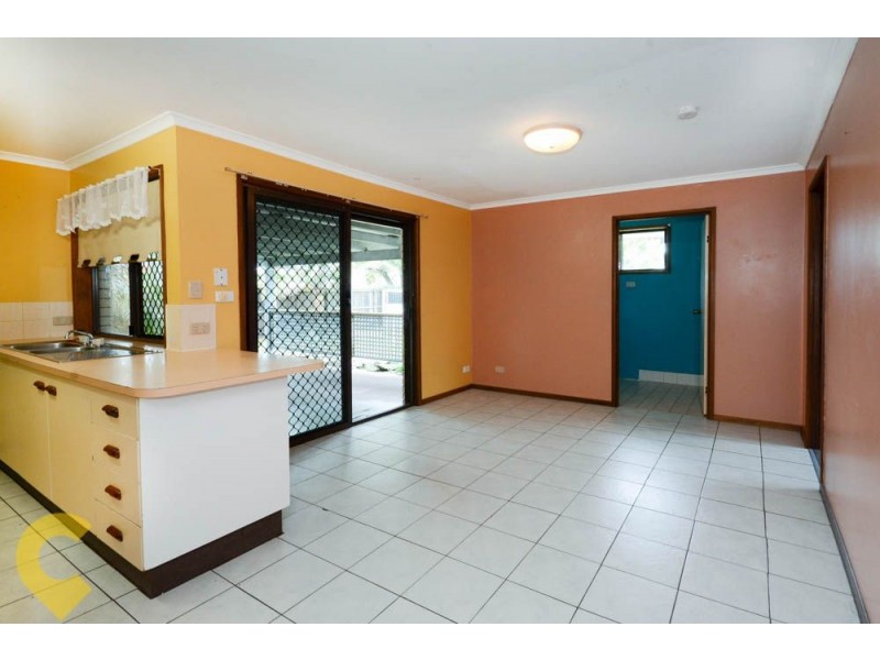 4 Ilaroo Crescent, Warana QLD 4575