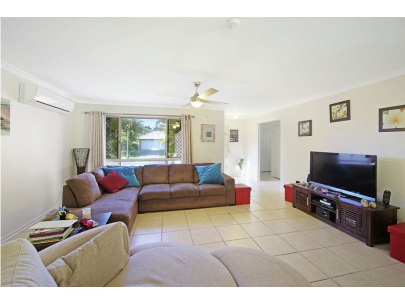11 Avondale Place, Little Mountain QLD 4551