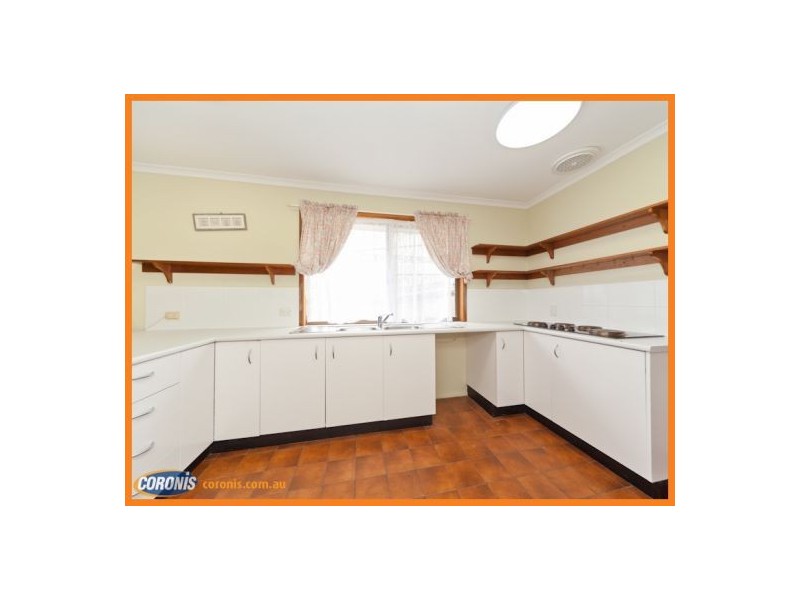 8 Pendula Place, Little Mountain QLD 4551