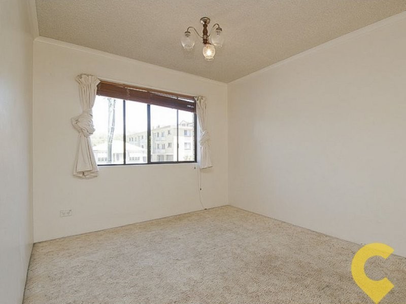 2/6 Sykes Avenue, Kings Beach QLD 4551