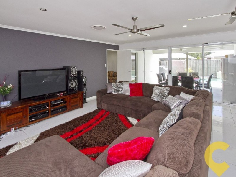 11 Spoonbill Drive, Forest Glen QLD 4556