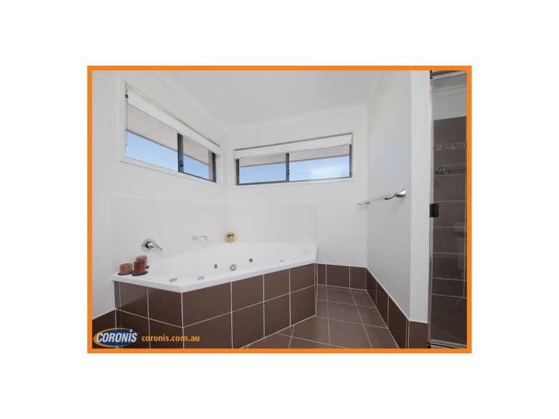 6 Francis Court, Pelican Waters QLD 4551