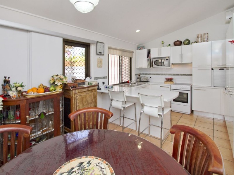 67 Nicklin Way, Warana QLD 4575