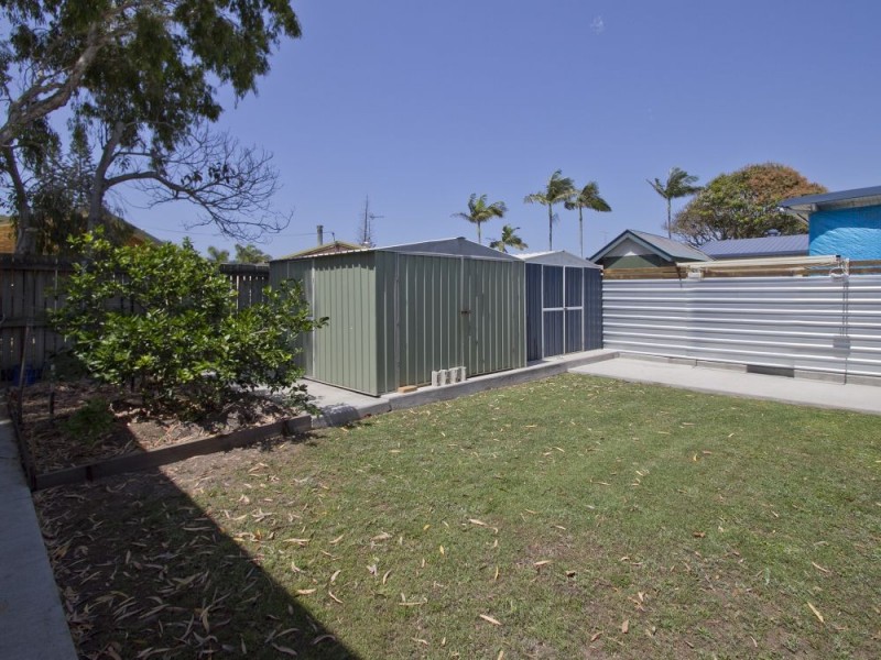 67 Nicklin Way, Warana QLD 4575