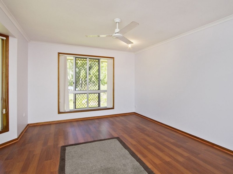 13 Brolga Court, Little Mountain QLD 4551