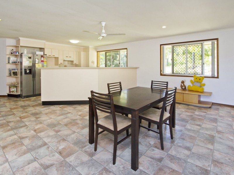 13 Brolga Court, Little Mountain QLD 4551