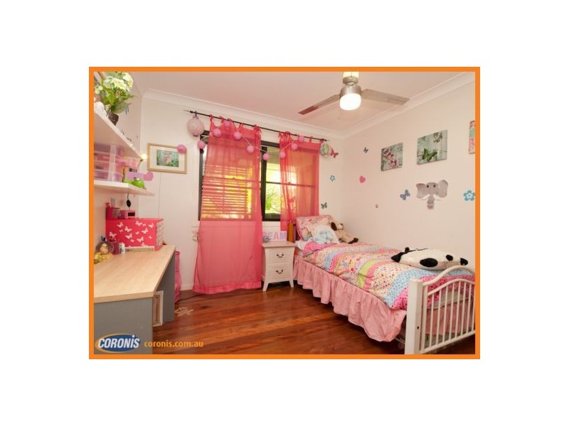 13 Lyon Street, Dicky Beach QLD 4551