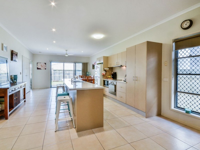 5 Wheeler Crescent, Caloundra West QLD 4551