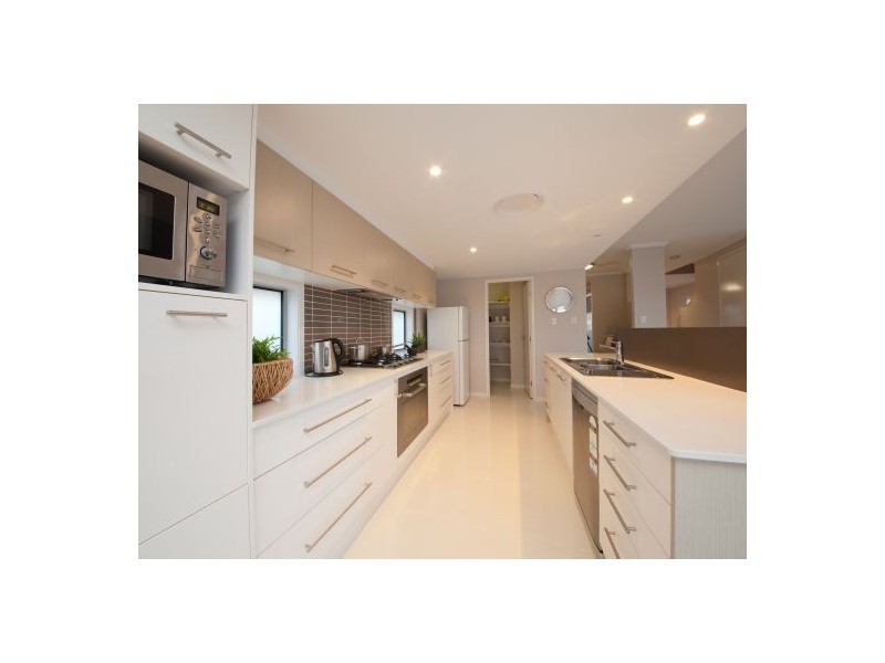 11 Sweep Court, Wurtulla QLD 4575