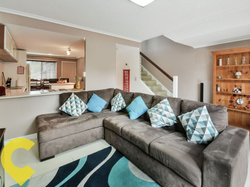 2/2 Orama Avenue, Caloundra QLD 4551