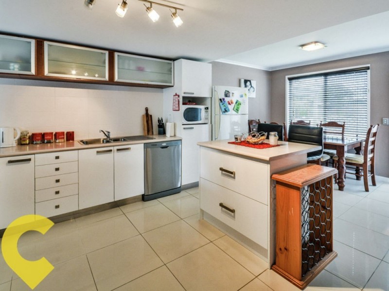 2/2 Orama Avenue, Caloundra QLD 4551