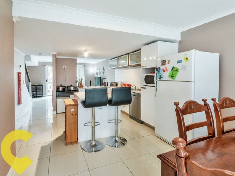 2/2 Orama Avenue, Caloundra QLD 4551
