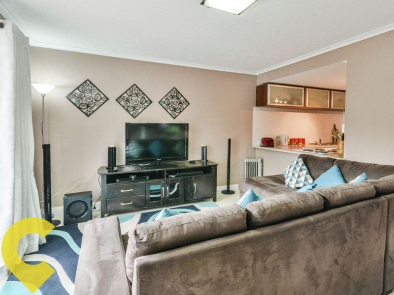 2/2 Orama Avenue, Caloundra QLD 4551