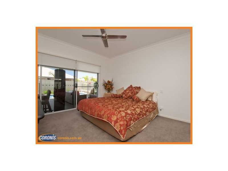 4 Flitcroft Place, Pelican Waters QLD 4551