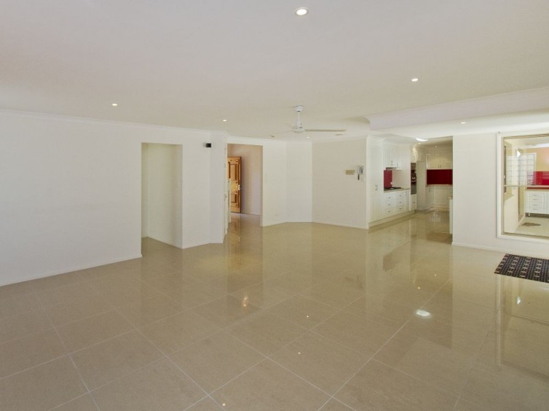 17 Parklands Boulevard, Little Mountain QLD 4551