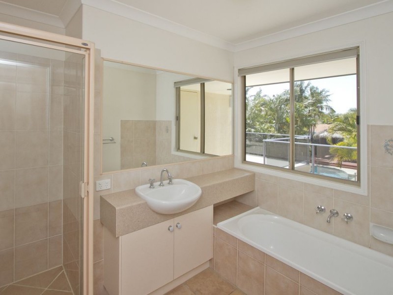 17 Parklands Boulevard, Little Mountain QLD 4551