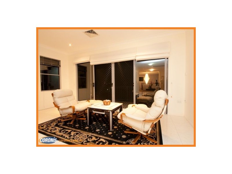 50 Kalowendha Avenue, Pelican Waters QLD 4551