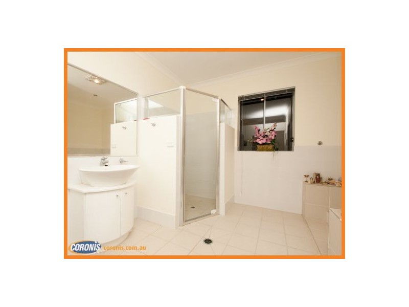 50 Kalowendha Avenue, Pelican Waters QLD 4551