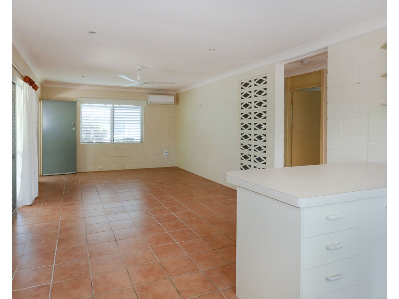 2/12 Holt Street, Currimundi QLD 4551