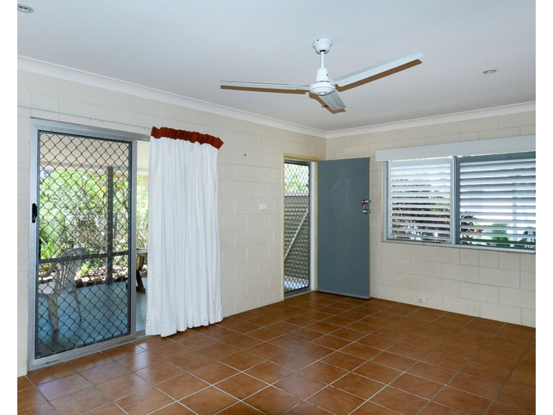 2/12 Holt Street, Currimundi QLD 4551