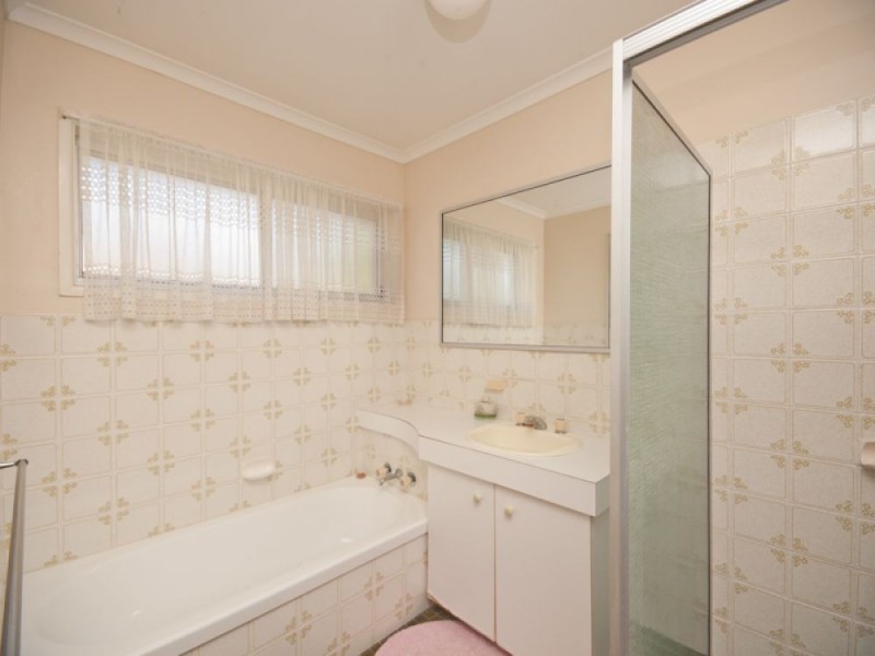 26 Browning Boulevard, Battery Hill QLD 4551