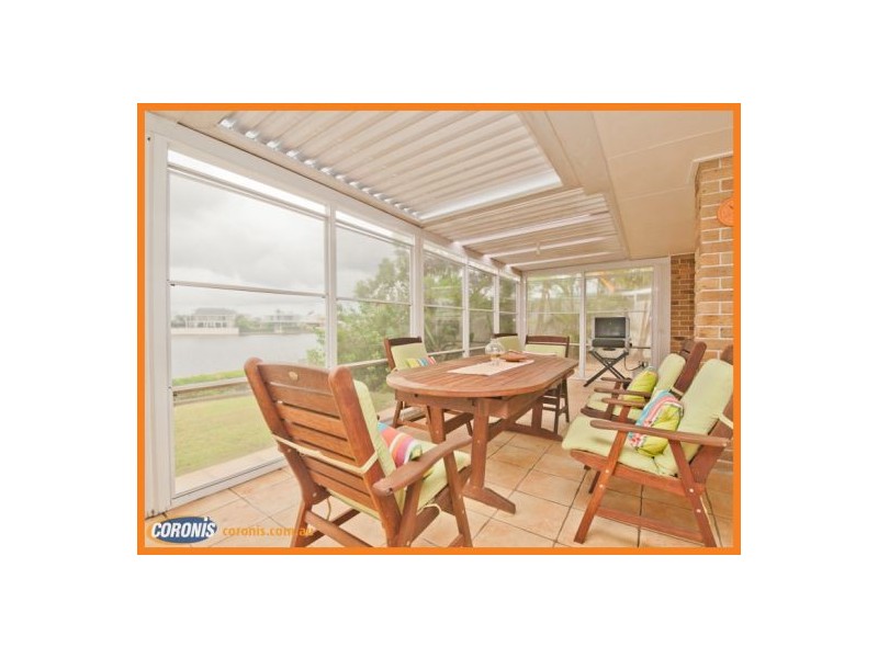 8 Stirling Castle Court, Pelican Waters QLD 4551