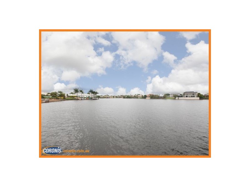 8 Stirling Castle Court, Pelican Waters QLD 4551