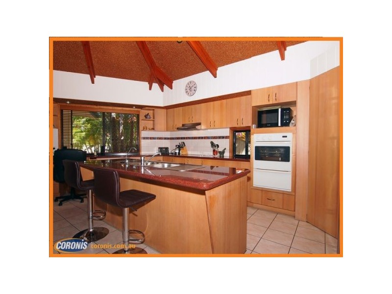 5 Otter Court, Pelican Waters QLD 4551