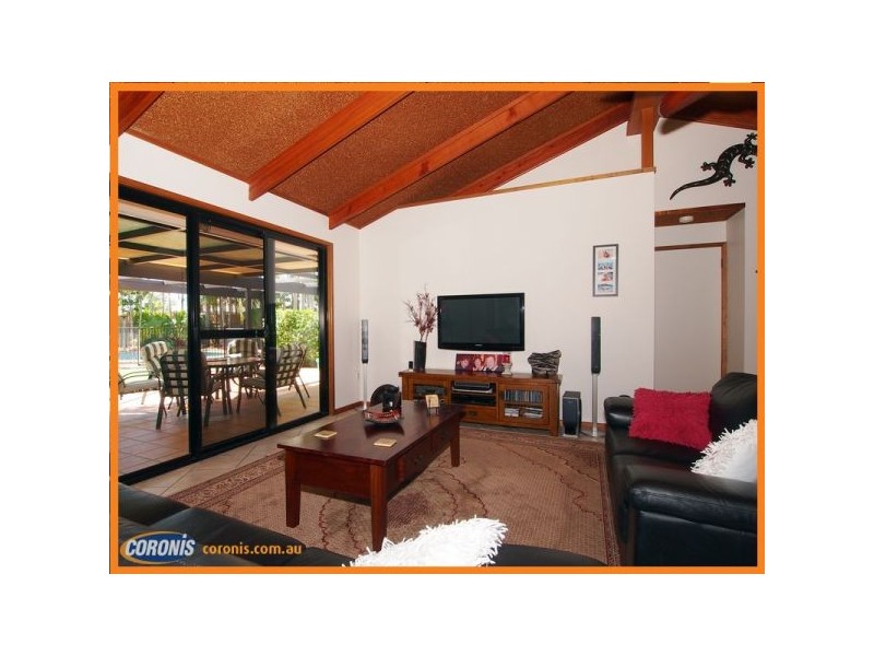 5 Otter Court, Pelican Waters QLD 4551