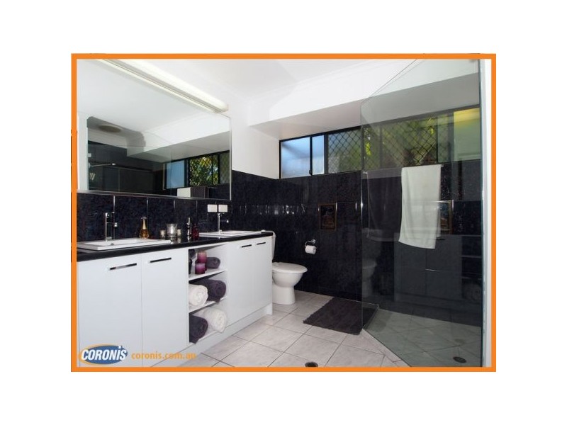 5 Otter Court, Pelican Waters QLD 4551