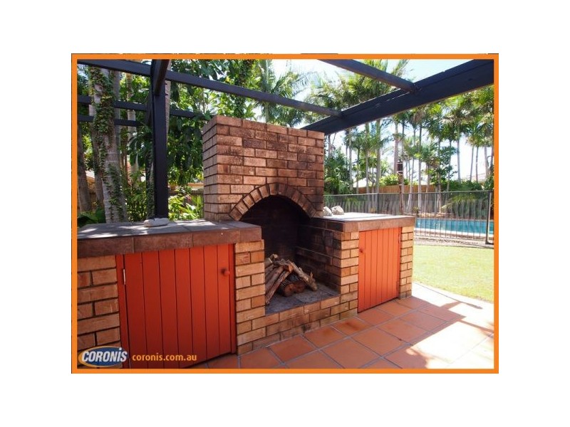 5 Otter Court, Pelican Waters QLD 4551